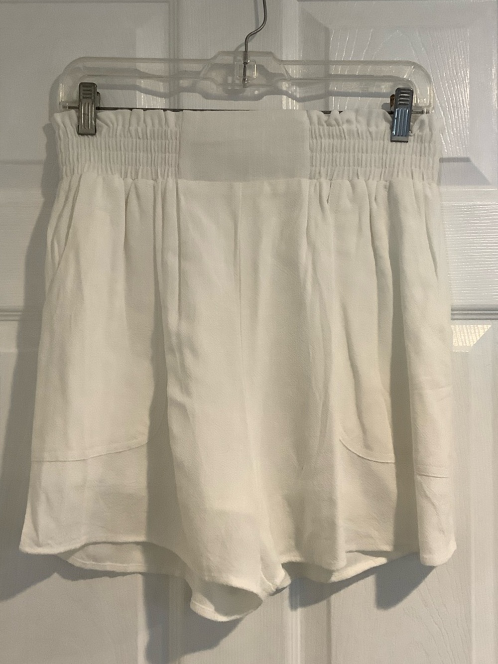 NWOT AUTOMET White Linen Blend Coastal Grandma Neutral Minimalist Shorts M